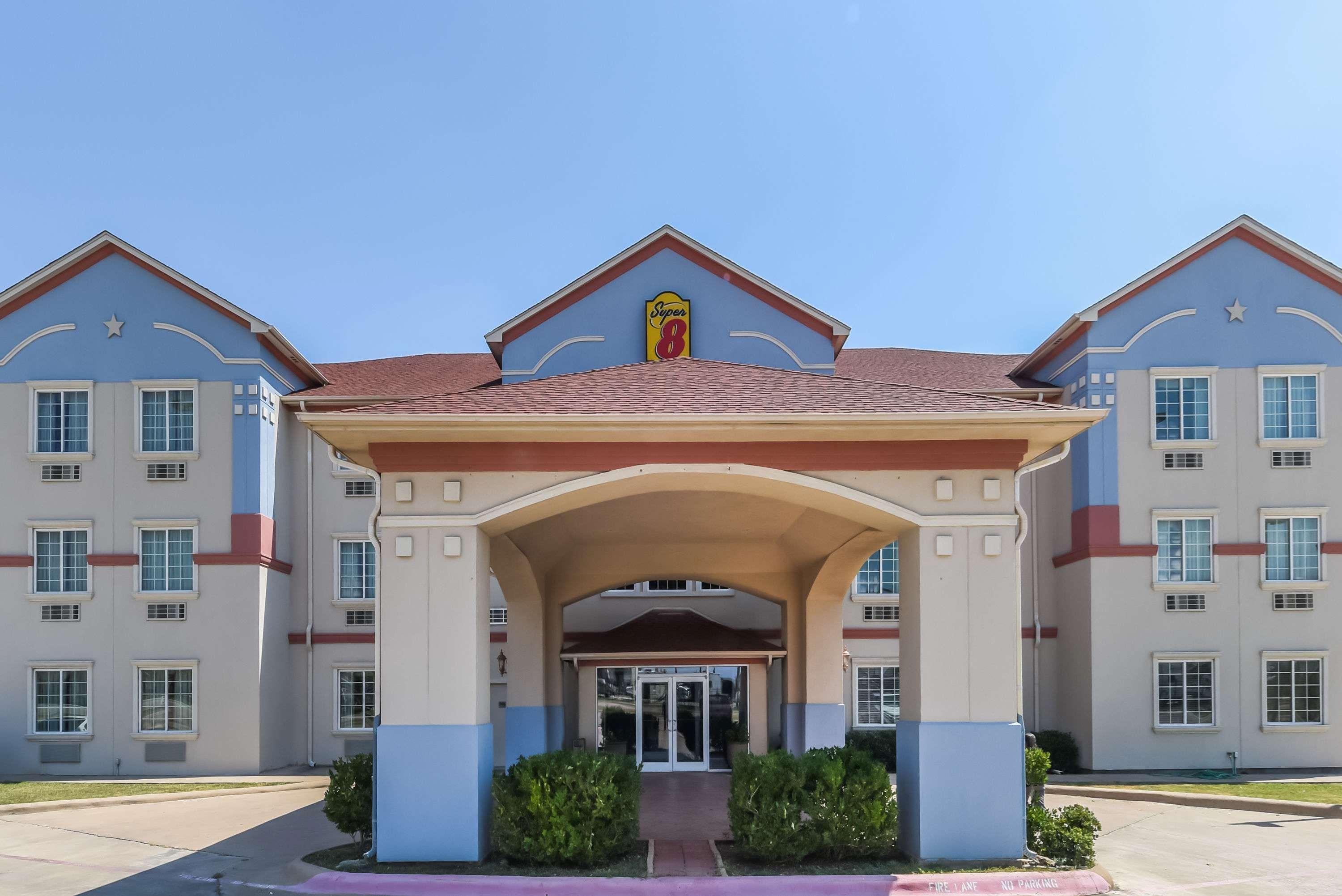 Super 8 by Wyndham Alvarado Exterior foto